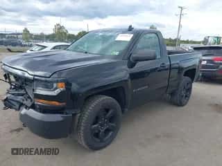 2017 Chevrolet Silverado 1500 Work Truck z VIN 1GCNKNEC7HZ311951, wystawiony jako IAAI lot #43396424 z przebiegiem 169 041 mil mil oraz . Historia ofert i sprzedaży dostępna na DreamBid. Obrazek 2.