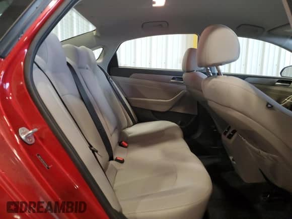 2019 Hyundai Sonata Sport с VIN 5NPE34AF2KH767667, выставлен на аукционе Copart как лот 87214835 с пробегом 69 377 миль миль и Списание • Salvage title. История ставок и продаж доступна на DreamBid. Изображение 10.