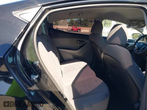 2016 Hyundai Elantra SE с VIN 5NPDH4AE1GH694674, выставлен на аукционе IAAI как лот 43397558 с пробегом 165 888 миль миль и . История ставок и продаж доступна на DreamBid. Изображение 8.