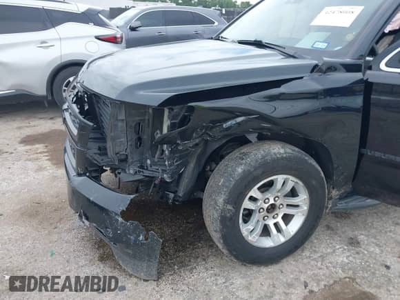 2020 Chevrolet Suburban LT with VIN 1GNSKHKC9LR103062, listed as a IAAI auction lot 42478008 with 229,786 mi miles and . Bid and sale history available at DreamBid. Image 6.