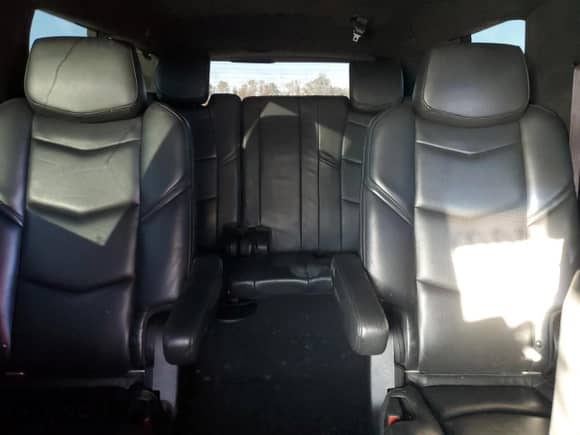 2017 Cadillac Escalade ESV Platinum с VIN 1GYS3KKJ0HR351395, выставлен на аукционе Copart как лот 80328804 с пробегом 244 950 миль миль и Чистый • Clean title. История ставок и продаж доступна на DreamBid. Изображение 10.