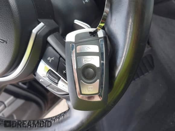 2016 BMW 5 Series 528i с VIN WBA5A5C50GD529147, выставлен на аукционе IAAI как лот 43307143 с пробегом 75 255 миль миль и . История ставок и продаж доступна на DreamBid. Изображение 11.