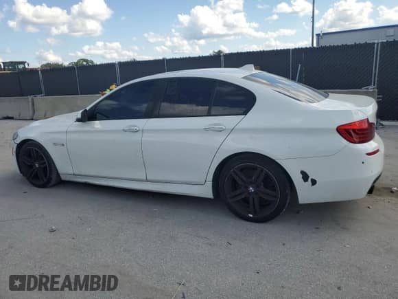 2015 BMW 5 Series 535i с VIN WBA5B1C5XFG126148, выставлен на аукционе Copart как лот 81458435 с пробегом 141 914 миль миль и Чистый • Clean title. История ставок и продаж доступна на DreamBid. Изображение 2.