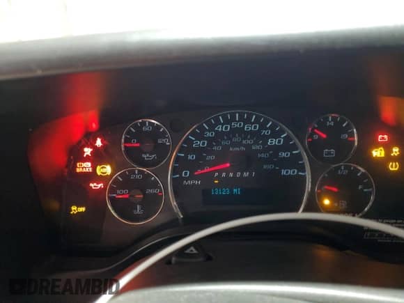 2024 Chevrolet Express Cargo with VIN 1GCWGAFP3R1159375, listed as a Copart auction lot 69981855 with 13,123 mi miles and Clean title. Bid and sale history available at DreamBid. Image 9.