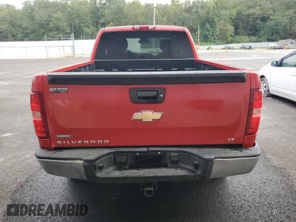 2011 Chevrolet Silverado 1500 LT с VIN 1GCRKSE38BZ256563, выставлен на аукционе Copart как лот 84783445 с пробегом 225 883 миль миль и Чистый • Clean title. История ставок и продаж доступна на DreamBid. Изображение 6.