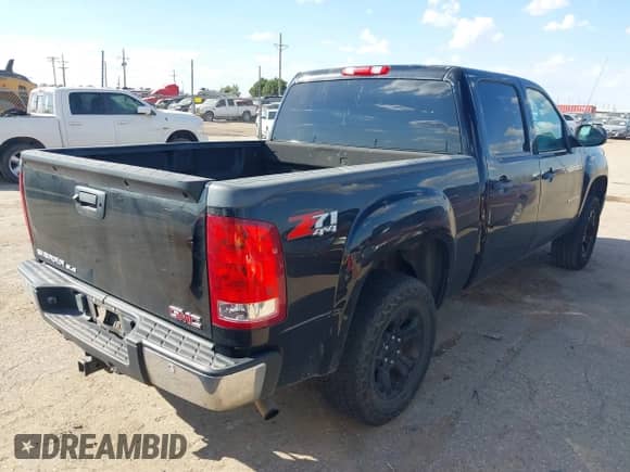 2013 GMC Sierra 1500 SLE z VIN 3GTP2VE7XDG185672, wystawiony jako IAAI lot #43336180 z przebiegiem 236 690 mil mil oraz . Historia ofert i sprzedaży dostępna na DreamBid. Obrazek 4.