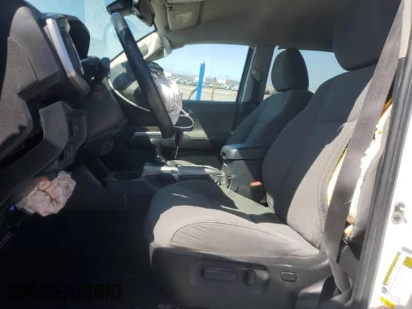 2020 Toyota Tacoma SR5 с VIN 3TMAZ5CN0LM120428, выставлен на аукционе Copart как лот 69748535 с пробегом 147 306 миль миль и Списание • Salvage title. История ставок и продаж доступна на DreamBid. Изображение 7.