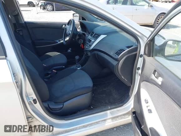 2014 Hyundai Accent GS с VIN KMHCT5AE3EU194529, выставлен на аукционе IAAI как лот 43365090 с пробегом 100 591 миль миль и . История ставок и продаж доступна на DreamBid. Изображение 5.