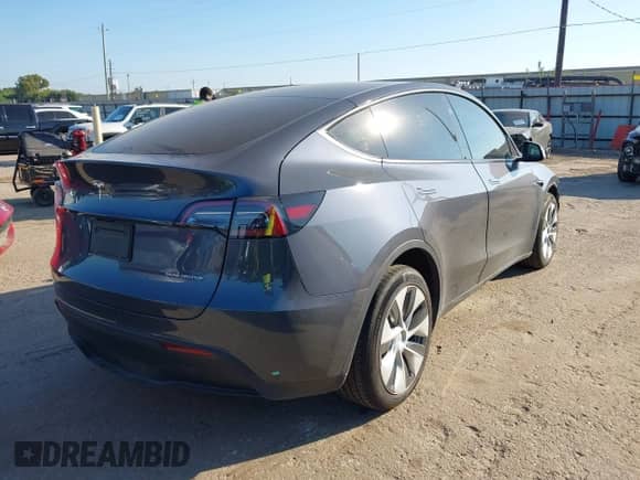2023 Tesla Model Y Long Range с VIN 7SAYGAEE9PF969545, выставлен на аукционе IAAI как лот 43410429 с пробегом 15 885 миль миль и . История ставок и продаж доступна на DreamBid. Изображение 4.