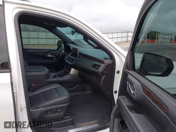 2021 Chevrolet Tahoe Z71 z VIN 1GNSKPKD3MR239319, wystawiony jako IAAI lot #41978211 z przebiegiem 66 619 mil mil oraz . Historia ofert i sprzedaży dostępna na DreamBid. Obrazek 5.