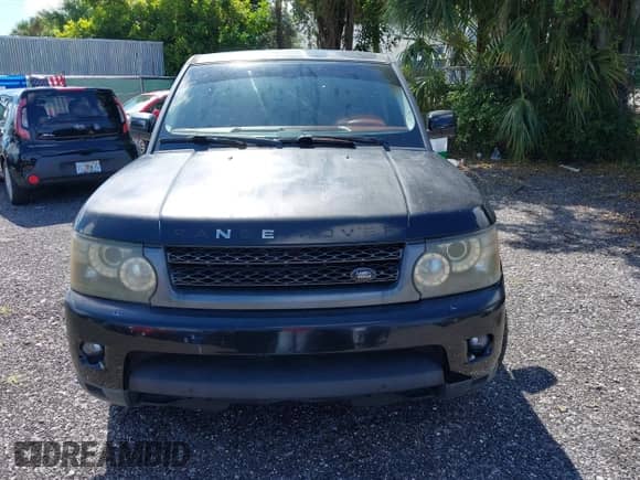 2011 Land Rover Range Rover Sport HSE Lux with VIN SALSK2D46BA263921, listed as a IAAI auction lot 43134754 with 88,878 mi miles and . Bid and sale history available at DreamBid. Image 6.