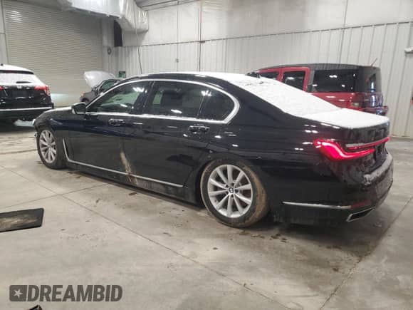 2021 BMW 7 Series 740i z VIN WBA7T2C09MCF07657, wystawiony jako Copart lot #44993824 z przebiegiem 47 837 mil mil oraz Nie do naprawy • Non repairable. Historia ofert i sprzedaży dostępna na DreamBid. Obrazek 2.
