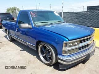 1997 Chevrolet Silverado 1500 z VIN 1GCEC14W1VZ162448, wystawiony jako IAAI lot #43051456 z przebiegiem 167 532 mil mil oraz . Historia ofert i sprzedaży dostępna na DreamBid. Obrazek 1.