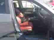 2023 Mazda CX-5 S Carbon Edition z VIN JM3KFBCM9P0211734, wystawiony jako IAAI lot #42439734 z przebiegiem 22 886 mil mil oraz . Historia ofert i sprzedaży dostępna na DreamBid. Obrazek 5.