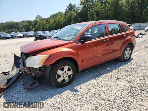 2008 Dodge Caliber SE z VIN 1B3HB28B68D670513, wystawiony jako Copart lot #81050385 z przebiegiem 137 977 mil mil oraz Szkoda całkowita • Salvage title. Historia ofert i sprzedaży dostępna na DreamBid. Obrazek 1.