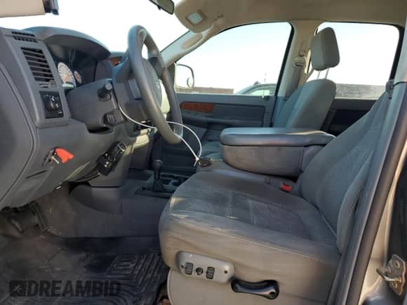 2006 Dodge 3500 Laramie with VIN 3D7LX38C86G110524, listed as a Copart auction lot 83490204 with 300,361 mi miles and Clean title. Bid and sale history available at DreamBid. Image 7.