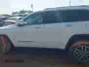 2022 Jeep Grand Cherokee Limited with VIN 1C4RJEBG4NC171643, listed as a IAAI auction lot 41440015 with 52,702 mi miles and . Bid and sale history available at DreamBid. Image 14.