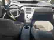 2013 Toyota Prius z VIN JTDKN3DP8D3046702, wystawiony jako Copart lot #67405735 z przebiegiem 87 488 mil mil oraz Szkoda całkowita • Salvage title. Historia ofert i sprzedaży dostępna na DreamBid. Obrazek 8.