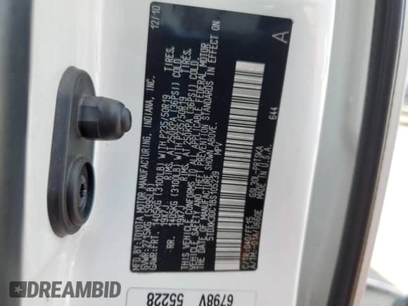 2011 Toyota Sienna SE with VIN 5TDXK3DC1BS105239, listed as a Copart auction lot 67643005 with 213,548 mi miles and Salvage title. Bid and sale history available at DreamBid. Image 14.