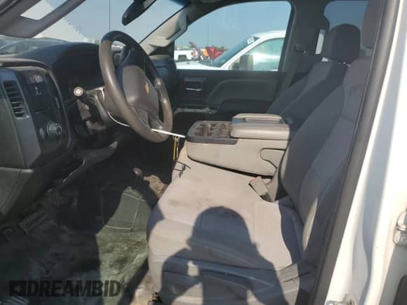 2016 Chevrolet Silverado 2500HD Work Truck z VIN 1GC1KUE87GF244613, wystawiony jako Copart lot #59855035 z przebiegiem 215 301 mil mil oraz Czysty tytuł • Clean title. Historia ofert i sprzedaży dostępna na DreamBid. Obrazek 7.