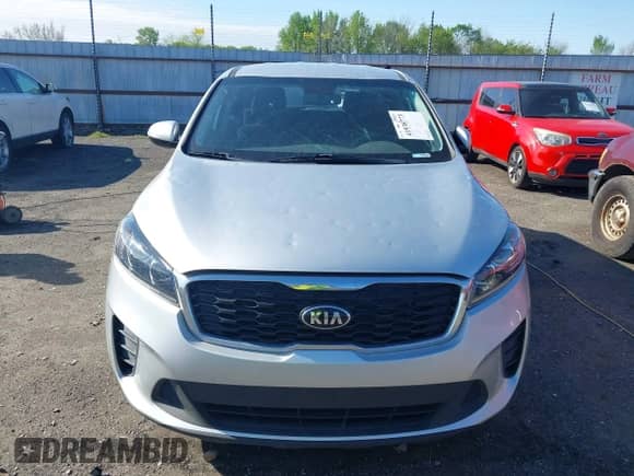 2020 Kia Sorento LX с VIN 5XYPG4A34LG647008, выставлен на аукционе IAAI как лот 41938773 с пробегом 98 917 миль миль и . История ставок и продаж доступна на DreamBid. Изображение 12.