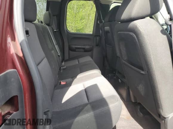 2013 Chevrolet Silverado 3500HD LTZ с VIN 1GC5K0C85DZ323012, выставлен на аукционе Copart как лот 57139605 с пробегом 187 362 миль миль и На запчасти • Non repairable. История ставок и продаж доступна на DreamBid. Изображение 10.