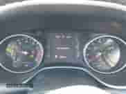2019 Jeep Compass Altitude z VIN 3C4NJCBB5KT726882, wystawiony jako IAAI lot #42662008 z przebiegiem 100 634 mil mil oraz . Historia ofert i sprzedaży dostępna na DreamBid. Obrazek 7.
