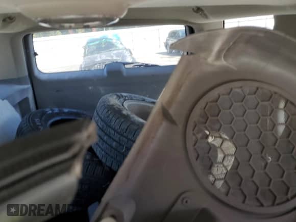 2007 Saturn VUE V6 z VIN 5GZCZ53487S860921, wystawiony jako Copart lot #77353064 z przebiegiem Nie podano mil oraz Szkoda całkowita • Salvage title. Historia ofert i sprzedaży dostępna na DreamBid. Obrazek 10.