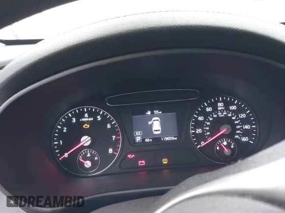 2020 Kia Sorento LX with VIN 5XYPG4A33LG671526, listed as a IAAI auction lot 41787735 with 119,659 mi miles and . Bid and sale history available at DreamBid. Image 7.