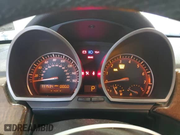 2003 BMW Z4 2.5i with VIN 4USBT33403LS47483, listed as a Copart auction lot 57998645 with 111,534 mi miles and Clean title. Bid and sale history available at DreamBid. Image 9.