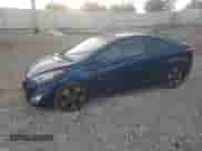 2013 Hyundai Elantra SE z VIN KMHDH6AE8DU002452, wystawiony jako Copart lot #82541515 z przebiegiem 249 513 mil mil oraz Czysty tytuł • Clean title. Historia ofert i sprzedaży dostępna na DreamBid. Obrazek 1.