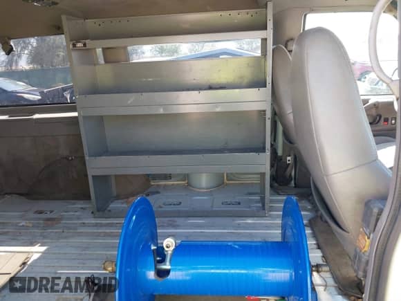 2000 Chevrolet Astro с VIN 1GNDM19W6YB157414, выставлен на аукционе IAAI как лот 42932952 с пробегом 121 214 миль миль и . История ставок и продаж доступна на DreamBid. Изображение 8.