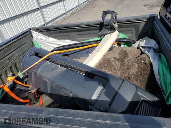 2019 Toyota Tundra SR с VIN 5TFUM5F13KX082805, выставлен на аукционе Copart как лот 75438944 с пробегом 122 236 миль миль и Списание • Salvage title. История ставок и продаж доступна на DreamBid. Изображение 12.