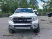 2020 Ram 1500 Big Horn z VIN 1C6RREBT8LN357605, wystawiony jako IAAI lot #41937861 z przebiegiem 69 258 mil mil oraz . Historia ofert i sprzedaży dostępna na DreamBid. Obrazek 12.