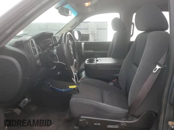 2009 Chevrolet Silverado 2500HD LT с VIN 1GCHK53K99F120607, выставлен на аукционе Copart как лот 58598345 с пробегом 166 036 миль миль и Списание • Salvage title. История ставок и продаж доступна на DreamBid. Изображение 7.