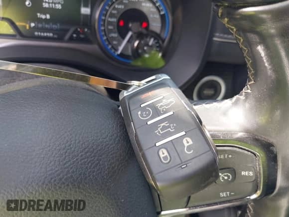 2022 Ram 1500 Limited z VIN 1C6SRFHT5NN311005, wystawiony jako IAAI lot #42213627 z przebiegiem 16 450 mil mil oraz . Historia ofert i sprzedaży dostępna na DreamBid. Obrazek 11.