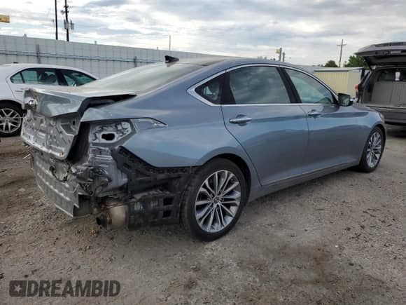 2015 Hyundai Genesis 3.8L with VIN KMHGN4JE5FU070429, listed as a Copart auction lot 63595835 with 43,021 mi miles and Salvage title. Bid and sale history available at DreamBid. Image 3.