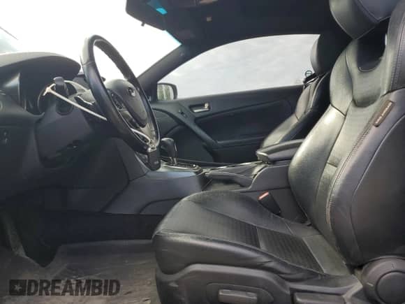 2014 Hyundai Genesis Coupe 2.0T с VIN KMHHT6KD9EU121019, выставлен на аукционе Copart как лот 58828155 с пробегом 86 364 миль миль и Списание • Salvage title. История ставок и продаж доступна на DreamBid. Изображение 7.