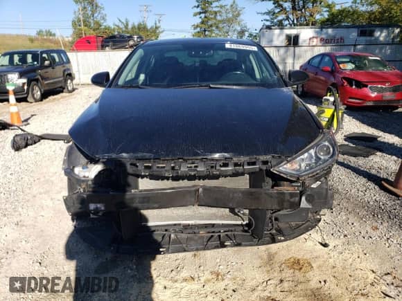 2017 Hyundai Elantra Value Edition with VIN 5NPD84LF6HH190774, listed as a Copart auction lot 81869955 with 97,597 mi miles and Salvage title. Bid and sale history available at DreamBid. Image 5.