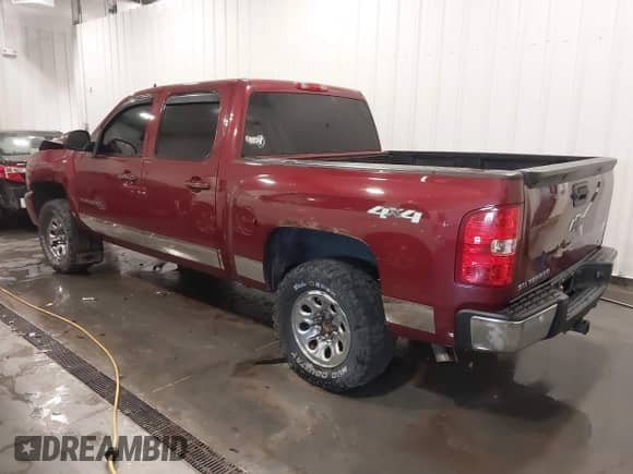 2013 Chevrolet Silverado 1500 LTZ with VIN 3GCPKTE70DG364758, listed as a IAAI auction lot 42200342 with 180,596 mi miles and . Bid and sale history available at DreamBid. Image 3.