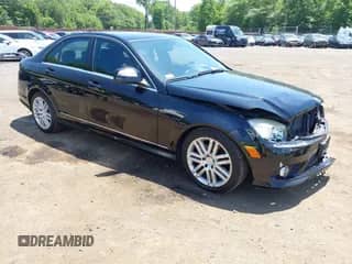 2008 Mercedes-Benz C 300 Sport z VIN WDDGF81X58F101430, wystawiony jako IAAI lot #42573555 z przebiegiem 118 073 mil mil oraz . Historia ofert i sprzedaży dostępna na DreamBid. Obrazek 1.