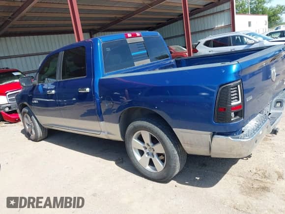2009 Dodge 1500 SLT with VIN 1D3HB13PX9S703724, listed as a IAAI auction lot 42689780 with 140,605 mi miles and . Bid and sale history available at DreamBid. Image 14.