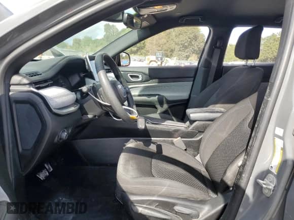 2024 Jeep Compass Sport with VIN 3C4NJDAN6RT579838, listed as a Copart auction lot 81823415 with 30,770 mi miles and Salvage title. Bid and sale history available at DreamBid. Image 7.