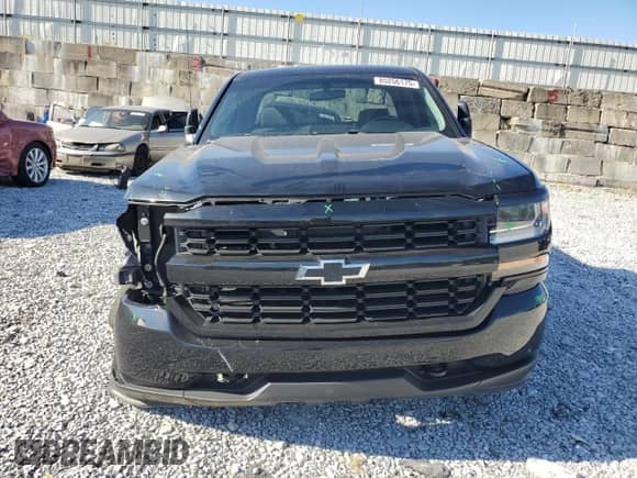 2017 Chevrolet Silverado 1500 Custom with VIN 1GCVKPEC7HZ395233, listed as a Copart auction lot 85256175 with 118,992 mi miles and Salvage title. Bid and sale history available at DreamBid. Image 5.
