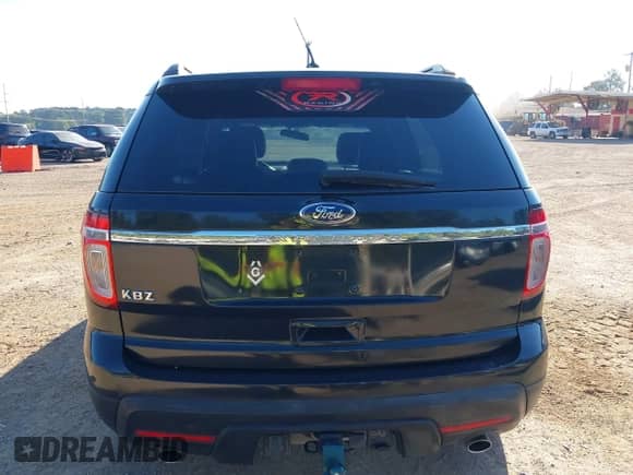 2014 Ford Explorer z VIN 1FM5K8B83EGB10133, wystawiony jako IAAI lot #43424554 z przebiegiem 159 618 mil mil oraz . Historia ofert i sprzedaży dostępna na DreamBid. Obrazek 17.