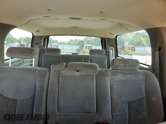 2006 Chevrolet Suburban LS z VIN 1GNEC16Z66J130836, wystawiony jako Copart lot #68328214 z przebiegiem 132 782 mil mil oraz Szkoda całkowita • Salvage title. Historia ofert i sprzedaży dostępna na DreamBid. Obrazek 10.