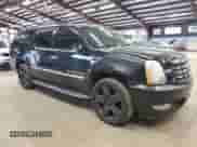 2008 Cadillac Escalade ESV with VIN 1GYFK66828R136233, listed as a Copart auction lot 65292385 with 176,225 mi miles and Clean title. Bid and sale history available at DreamBid. Image 4.