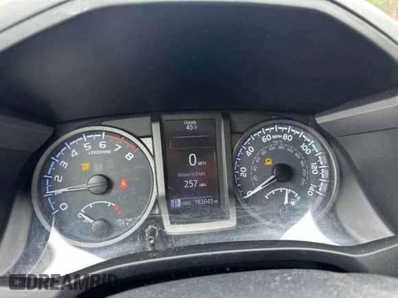 2017 Toyota Tacoma TRD Off Road z VIN 3TMDZ5BNXHM023386, wystawiony jako Copart lot #90888765 z przebiegiem 193 045 mil mil oraz Czysty tytuł • Clean title. Historia ofert i sprzedaży dostępna na DreamBid. Obrazek 9.