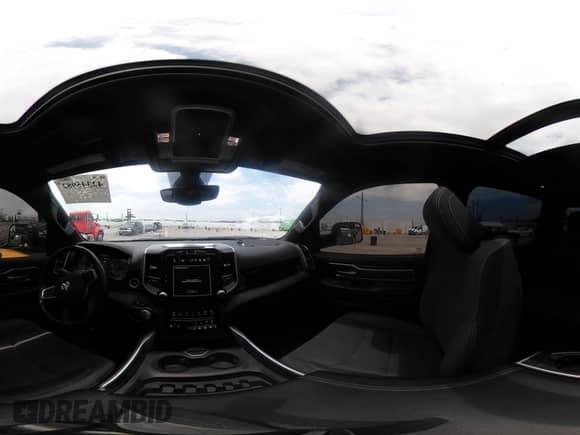 2022 Ram 1500 Big Horn z VIN 1C6RREMT2NN246600, wystawiony jako IAAI lot #42345982 z przebiegiem 21 198 mil mil oraz . Historia ofert i sprzedaży dostępna na DreamBid. Obrazek 18.