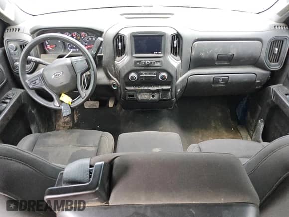 2022 Chevrolet Silverado 1500 Custom Trail Boss z VIN 3GCPDCEK2NG608264, wystawiony jako Copart lot #54223975 z przebiegiem 49 938 mil mil oraz Czysty tytuł • Clean title. Historia ofert i sprzedaży dostępna na DreamBid. Obrazek 8.